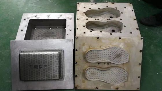 一貫した泡製品生産のための専門的に製造されたEPS模具